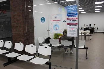 План по вакцинации взрослого населения от коронавируса выполнен более чем на семьдесят процентов План по вакцинации взрослого населения от коронавируса выполнен более чем на семьдесят процентов