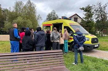 Студенты Медицинского колледжа отработали навыки первой помощи в условиях природных катастроф с помощью опытных врачей Студенты Медицинского колледжа отработали навыки первой помощи в условиях природных катастроф с помощью опытных врачей