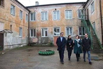 Илья Баринов: Мы продолжим ремонтировать учреждения социальной сферы и приобретать необходимое оборудование Илья Баринов: Мы продолжим ремонтировать учреждения социальной сферы и приобретать необходимое оборудование