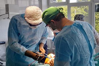 Врачи-травматологи больницы на Летней начали проводить новые оперативные вмешательства